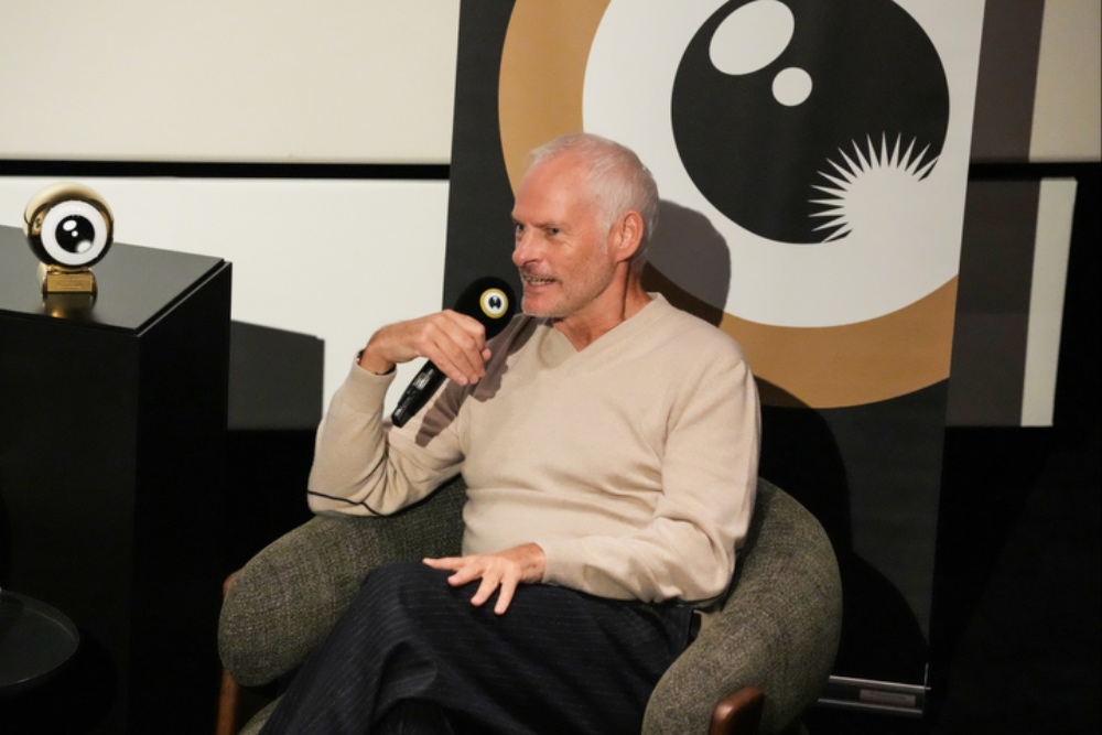 Martin McDonagh Sebut Wild Horse Nine Film Paling Politisnya