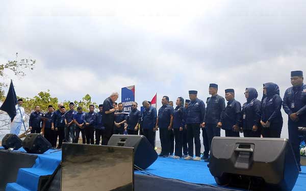 Abdullah Vanath Dilantik Pimpin NasDem Maluku 2026-2029 di Pantai Liang, Konsolidasi Menyasar 11 Kabupaten/Kota