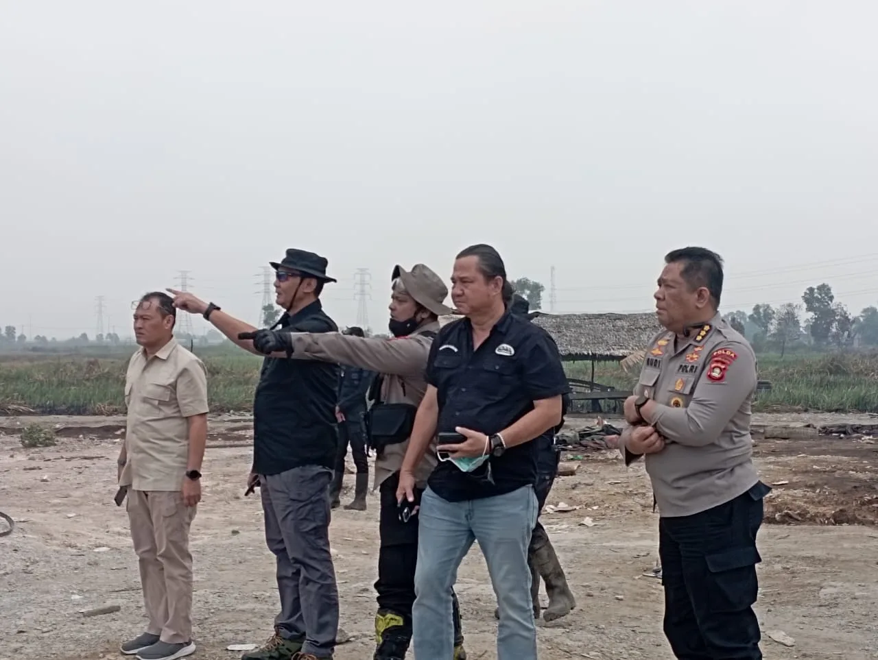 Polri Kerahkan 2 Drone Pemadam dan Cairan X-Fire Atasi Karhutla di Pemulutan Ogan Ilir