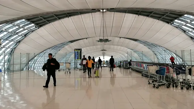 Banjir Bangkok Lumpuhkan Bandara Suvarnabhumi, Penumpang Tunggu 14 Jam