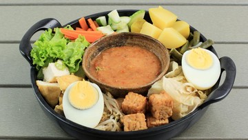 Gado-gado Sering Dikira Menu Diet, Dokter Gizi Ingatkan Jebakan Kalori Bumbu Kacang
