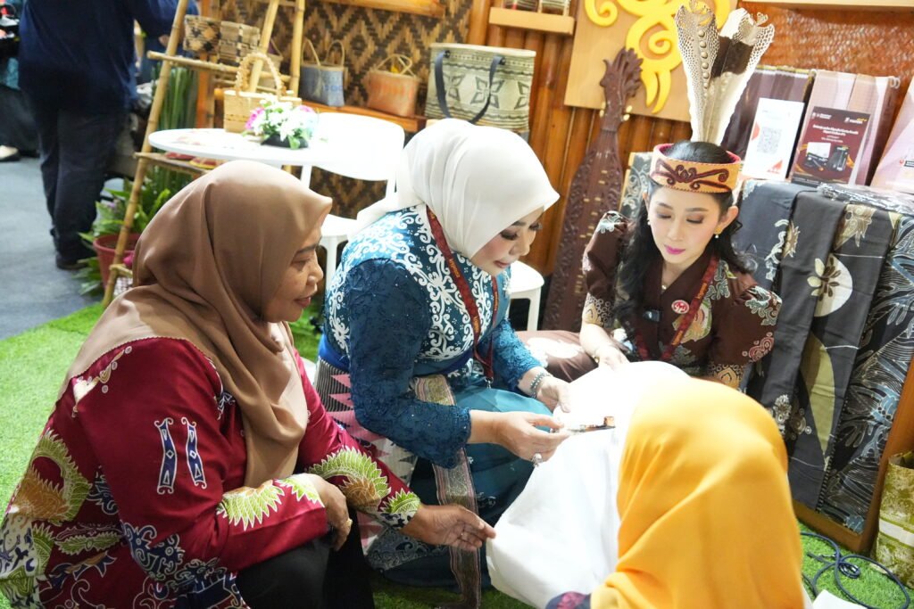 Dekranasda Kaltara Bawa Anyaman Rotan hingga Batik Benuanta ke Kriyanusa 2026 di Jakarta