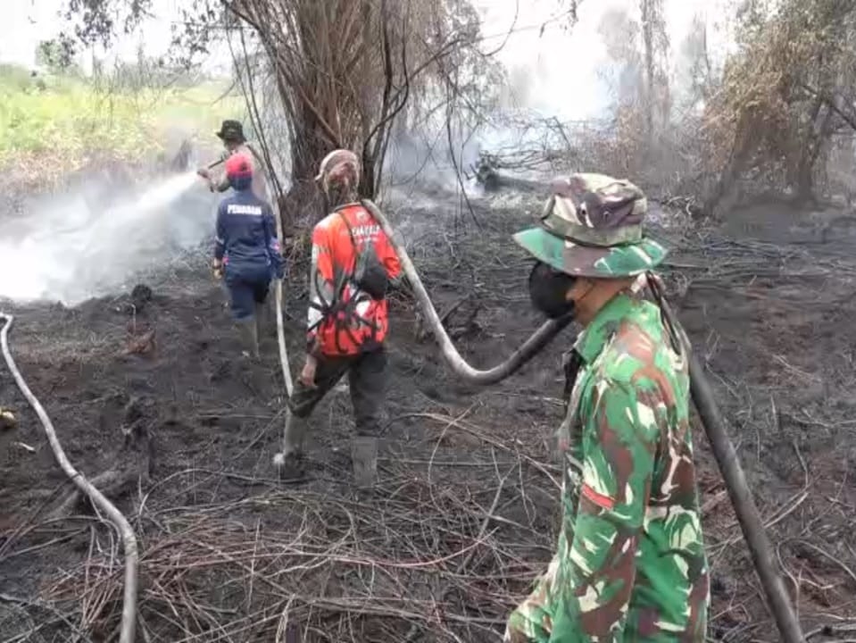 Karhutla Kotim Berlangsung Dua Bulan, Wakil Bupati Irawati Minta Petugas Jaga Kondisi Fisik