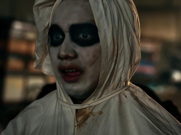 Dito Darmawan Jadi Pocong di Conjurig, Syuting Siang Pakai Riasan Tebal