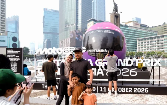 Giant Helmet di Bundaran HI Kobarkan Semangat MotoGP Indonesia 2026
