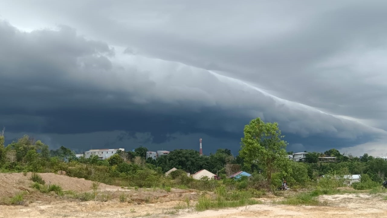 BMKG Peringatkan Hujan Lebat Disertai Petir di 3 Kabupaten Kaltim Mulai Pukul 05.00 Wita