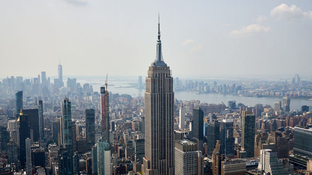 Panduan Tiket Empire State Building, Harga dan Jam Kunjungan Terbaik