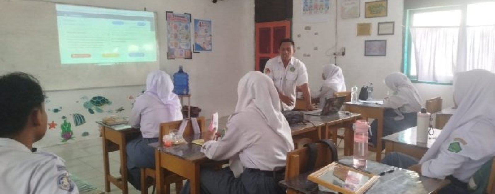 MAN 1 Muaro Jambi Tetap Gelar KBM Tatap Muka, Surat Edaran PJJ Pemkab Baru Diterima Malam Hari