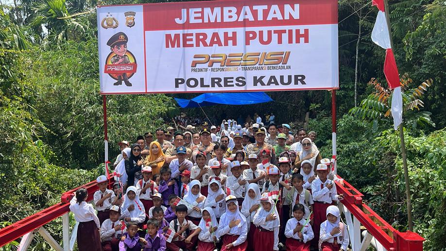 Polres Kaur Resmikan Jembatan Merah Putih Presisi ke-10 di Desa Air Pahlawan, Hubungkan Warga ke Sekolah dan Pasar