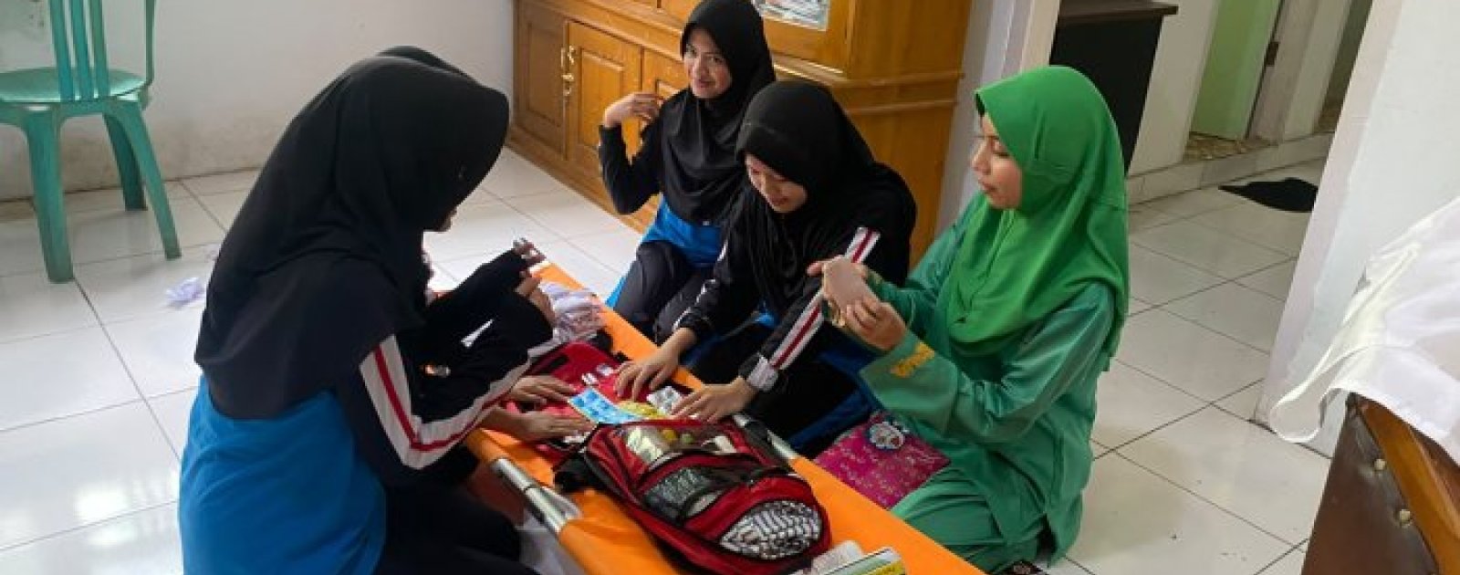 PMR MTsN 2 Kota Jambi Matangkan Pertolongan Pertama Jelang Lomba Alawiyah V di UIN STS Jambi
