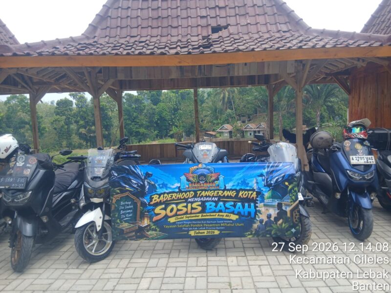 Komunitas Baderhood Tangerang Kota Salurkan 76 Sak Semen untuk Ponpes Miftahul Ulum Al-Miftah Lebak