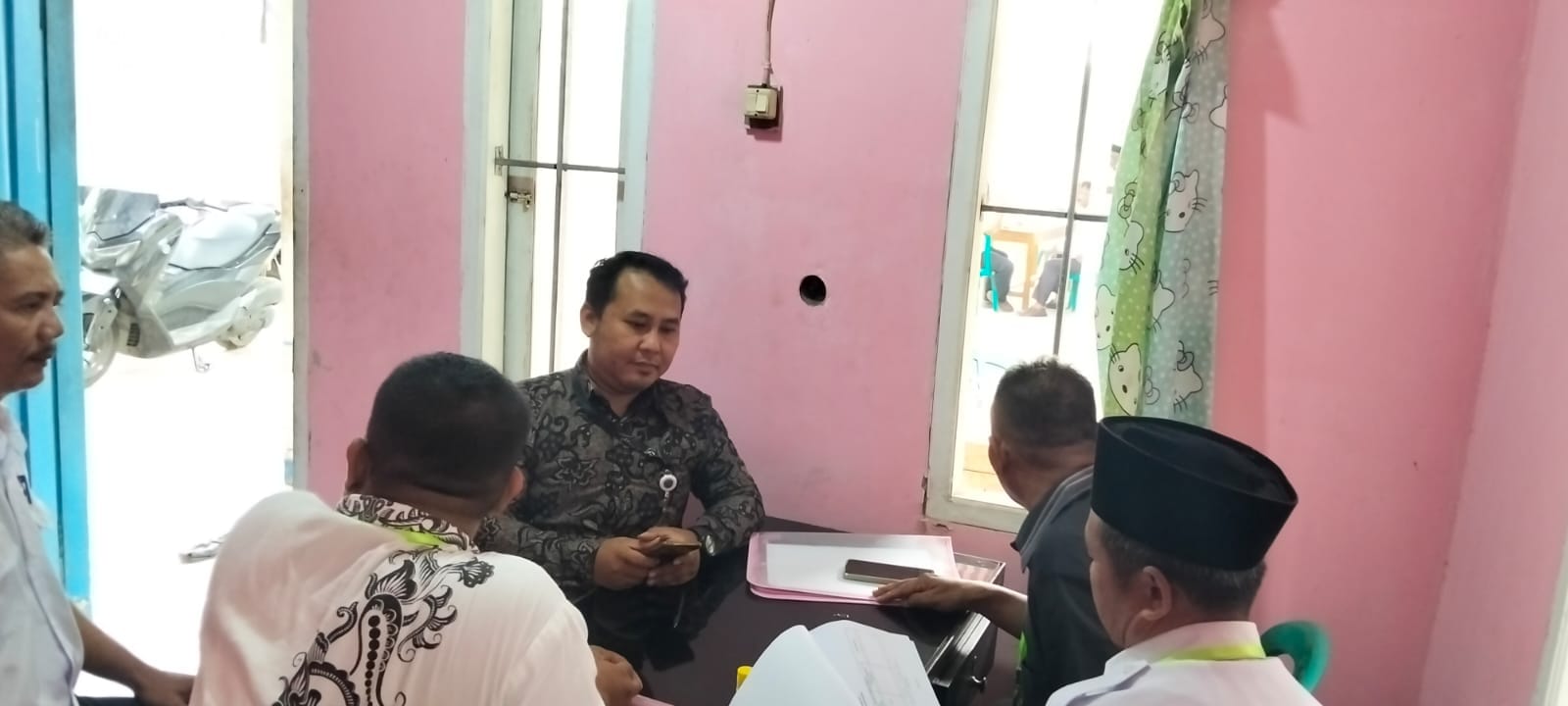 Calon Kades Karyamulya Karawang Gagas SIKAT, Platform Digital Desa yang Bakal Terhubung ke Sapawarga Jabar