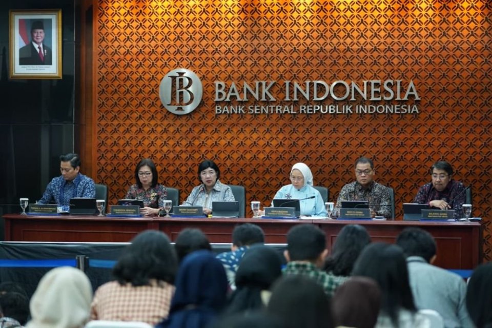 BI Tahan BI-Rate di 5,75%, Perluas Insentif Hedging untuk Tahan Rupiah