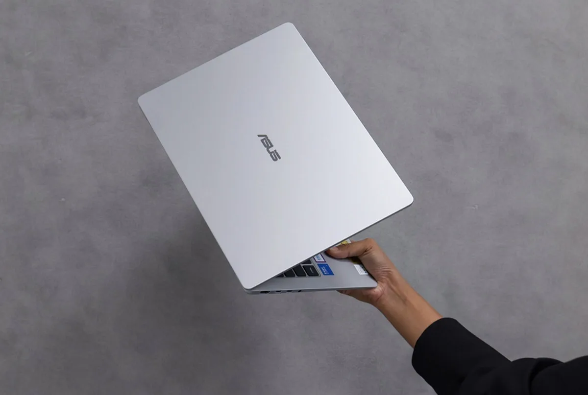 ASUS Vivobook S14 Resmi Dirilis, Bawa Intel Core 7 Series 3 dan Baterai 20 Jam