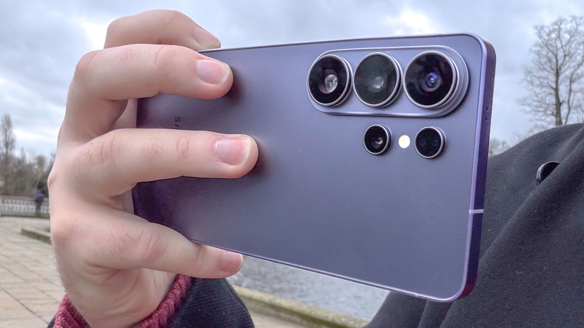 Samsung Galaxy S27 Ultra Kabarnya Buang Lensa Telephoto 3x