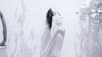 Potret Maternity Shoot Kehamilan Kedua Julie Estelle yang Anggun