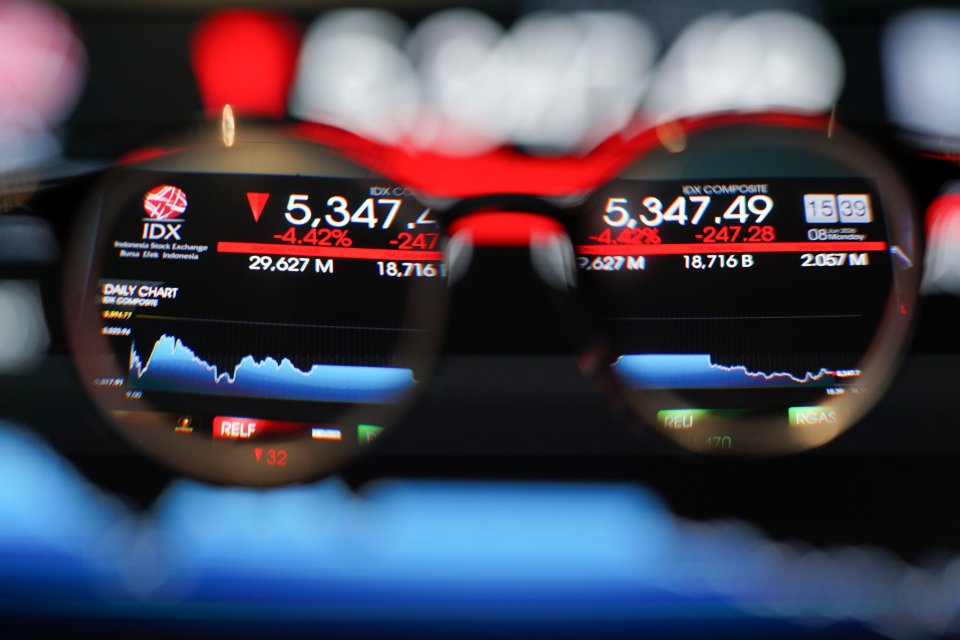 IHSG Berpotensi Turun ke 6.015, Analis Rekomendasikan BMRI hingga PTBA