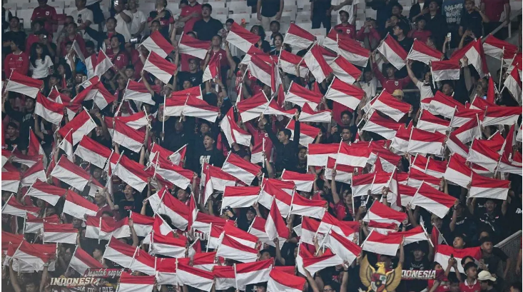 Maarten Paes Sebut Suporter Pemain ke-11, Timnas Indonesia Tahan Malaysia 0-0