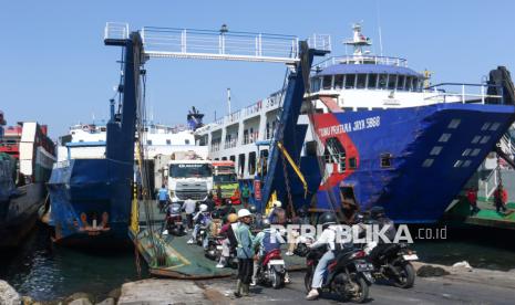 ASDP Kerahkan 26 Kapal Urai Antrean Ketapang–Gilimanuk