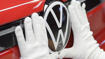 Volkswagen Recall 4 Juta Mobil Global karena Baut Rak Kemudi Berkarat