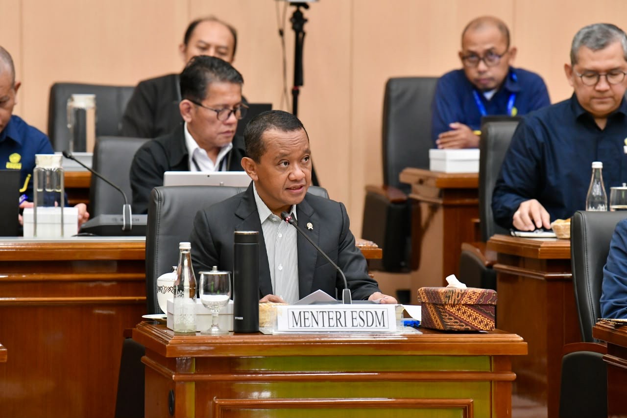 Bahlil Teken Aturan Baru, Anak Usaha Wajib Restu Menteri di Jasa Tambang