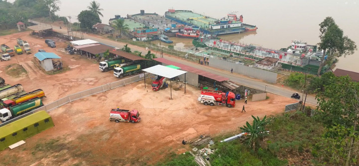 Sungai Kapuas Surut, Pertamina Alihkan Distribusi BBM Sintang via Tayan