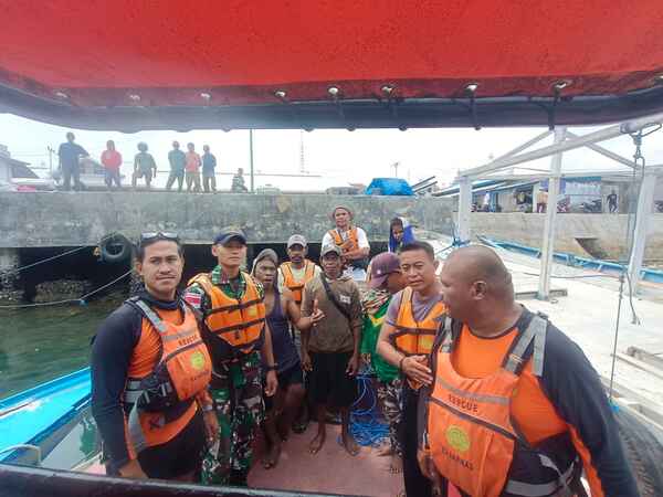 Longboat Mati Mesin di Perairan Maluku Tenggara, 4 Penumpang Termasuk Anak 11 Tahun Dievakuasi Tim SAR
