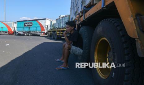 ASDP Beberkan Penyebab Macet Panjang di Pelabuhan Ketapang