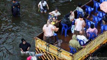 Banjir Bangkok Rendam 700 Ribu Orang, Penerbangan dan Bagasi Terganggu