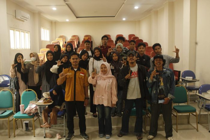 Rumah Literia dan DEMA IAIN Ternate Gelar Kelas Puisi, 2 Pemateri Ajari Metafora ke Mahasiswa
