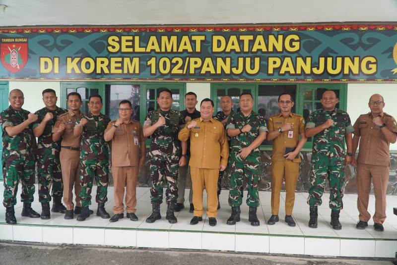 Bupati Kotim Halikinnor Kunjungi Korem 102/Panju Panjung, Bahas Percepatan Pembangunan Sampit dan Seluruh Kecamatan