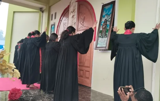 Ketua BPS GKI Tanah Papua Tahbiskan Gereja Baru Jemaat GKI Agape Waigo di Sorong Selatan