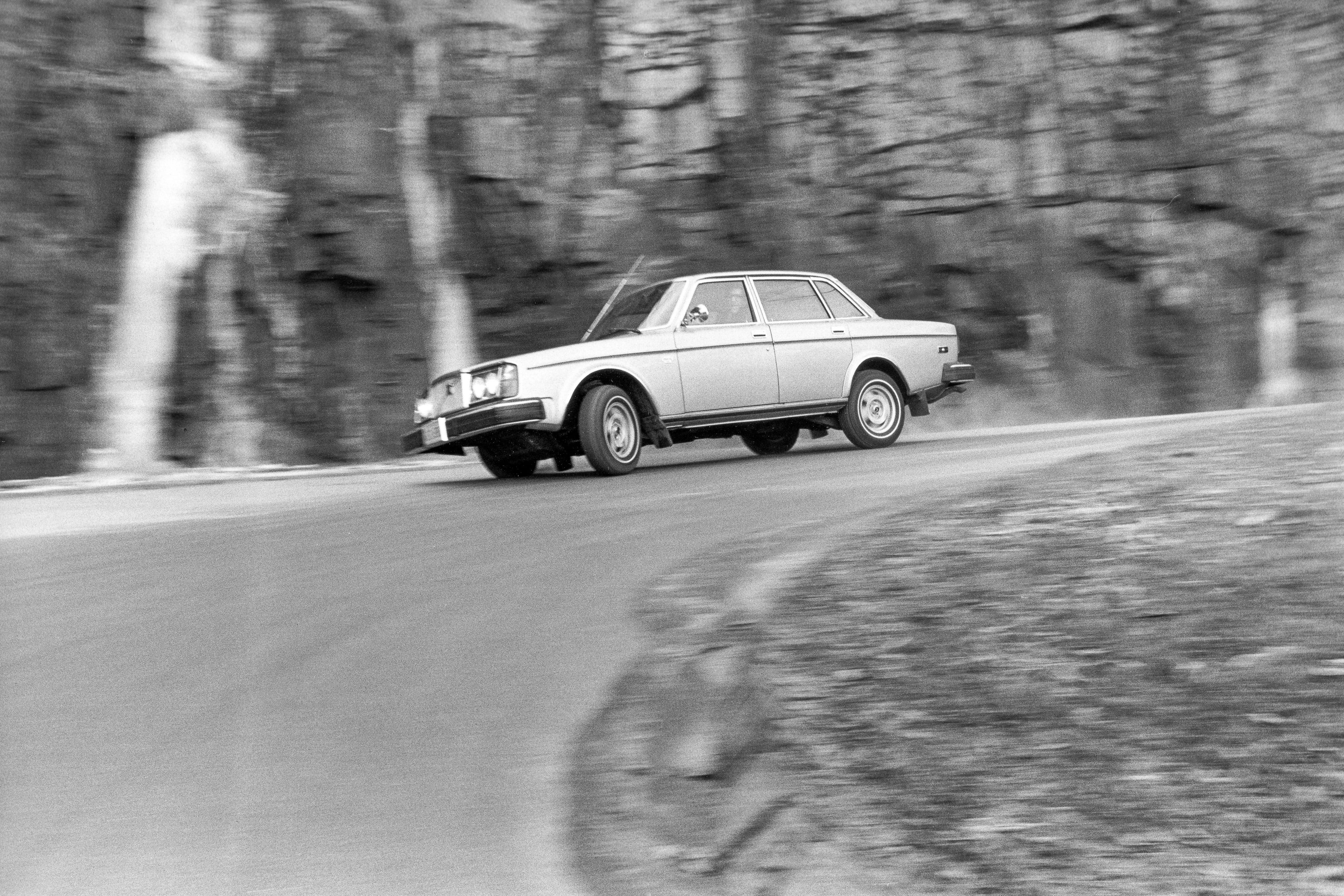 Volvo 264GL 1976, Sedan Mewah Klasik yang Tetap Memikat di 2026