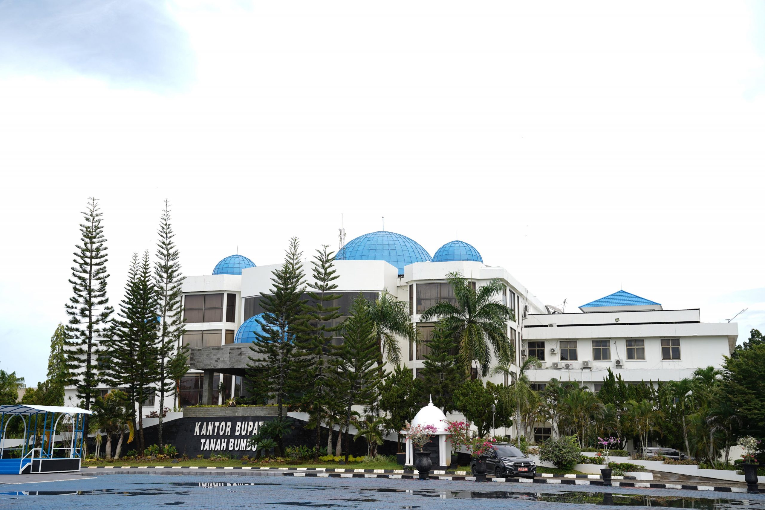 Pemkab Tanah Bumbu Renovasi Atap dan Ruang Bupati, Anggaran Rp 24,1 Miliar untuk Atasi Kebocoran 17 Tahun