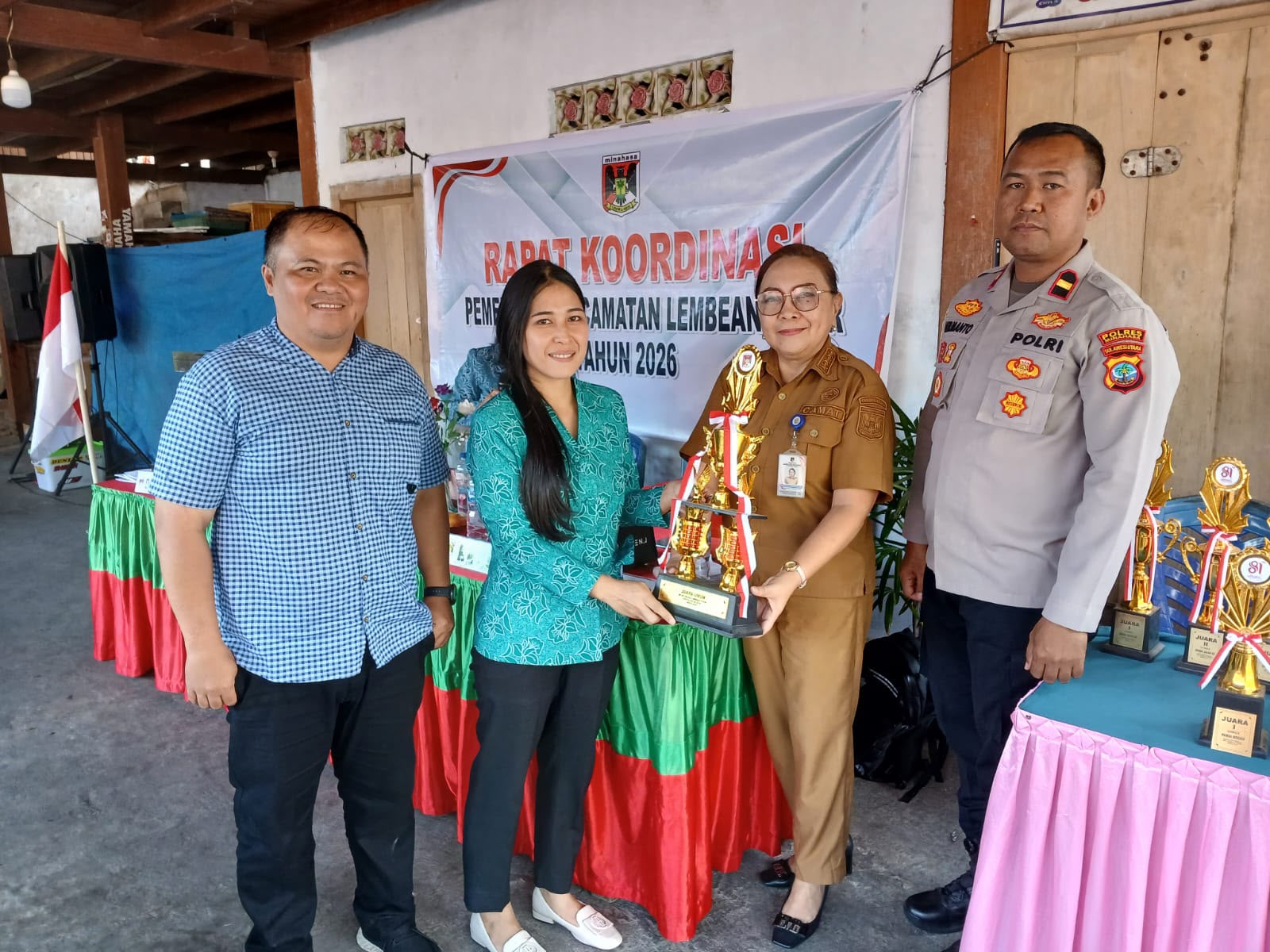 Desa Watulaney Amian Sapu Bersih 5 Kategori Lomba HUT ke-81 RI di Kecamatan Lembean Timur