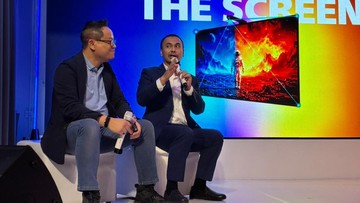 Raditya Dika Pasang Philips Smart Lighting Screen Sync di Rumah