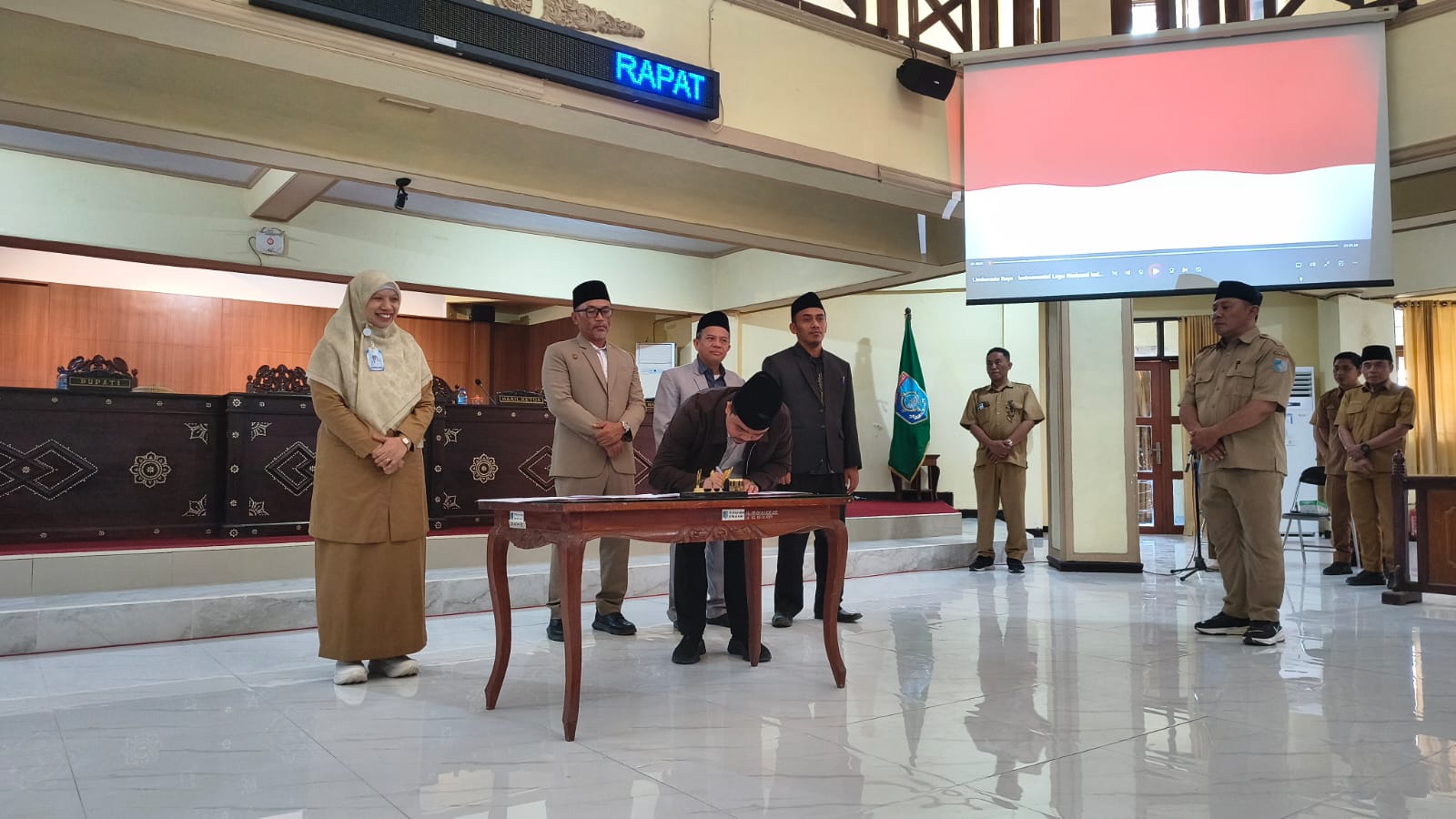 APBD Perubahan 2026 Lombok Barat Rp 2,45 Triliun Disahkan, Prioritas Kesehatan, Gaji Guru PPPK, dan Damkar