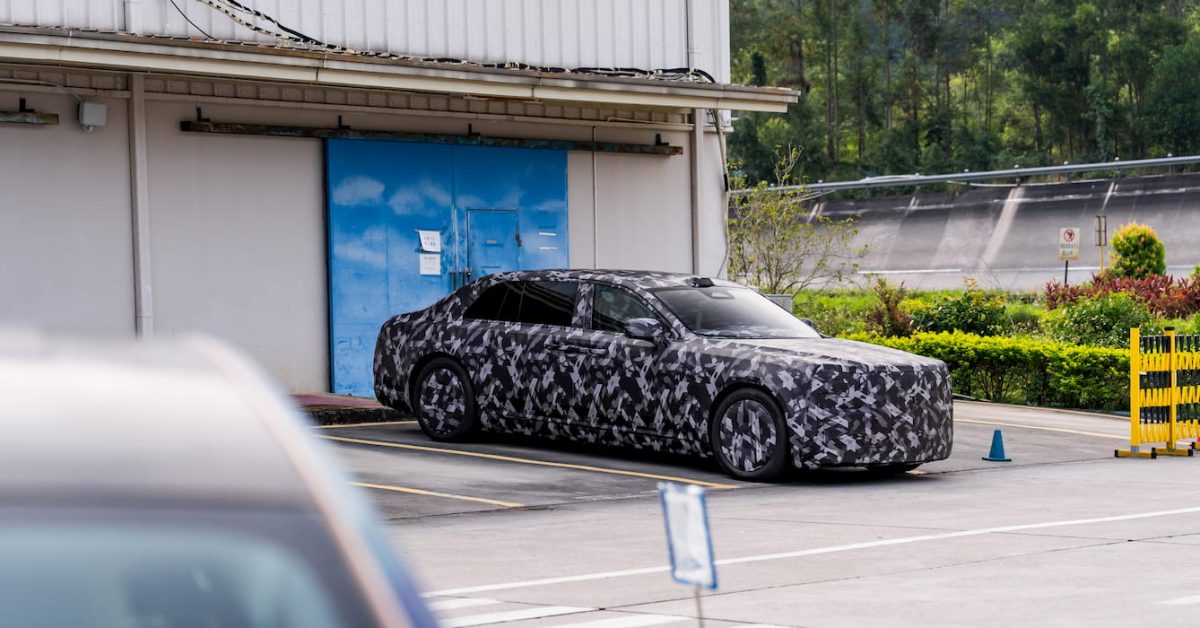 BYD Uji Sedan Mewah Yangwang, Bakal Jadi EV Pertama dengan Baterai Solid-State