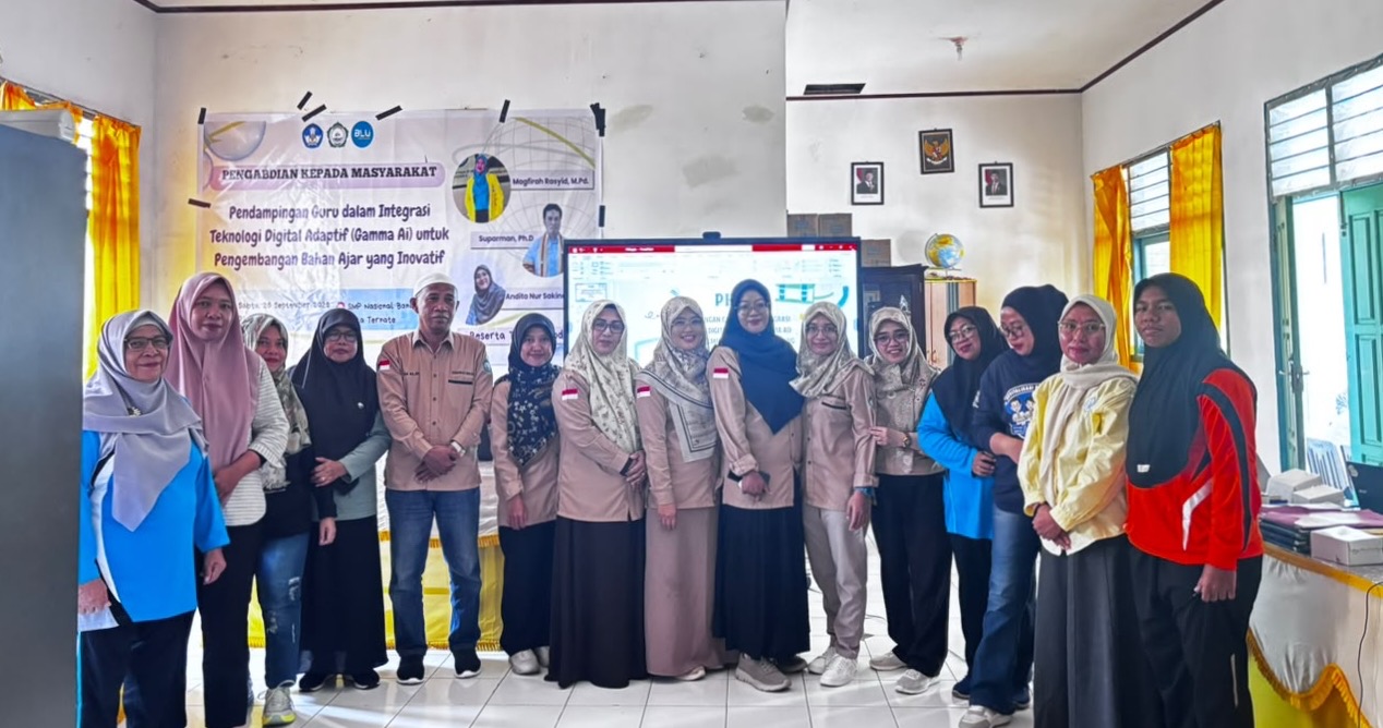 Tim PKM FKIP Unkhair Latih Guru SMP Nasional Ternate Olah Bahan Ajar dengan Gamma AI