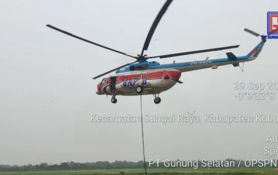5 Helikopter Water Bombing BNPB Padamkan Karhutla di 5 Lokasi Kalbar, 4 Kabupaten Terdampak