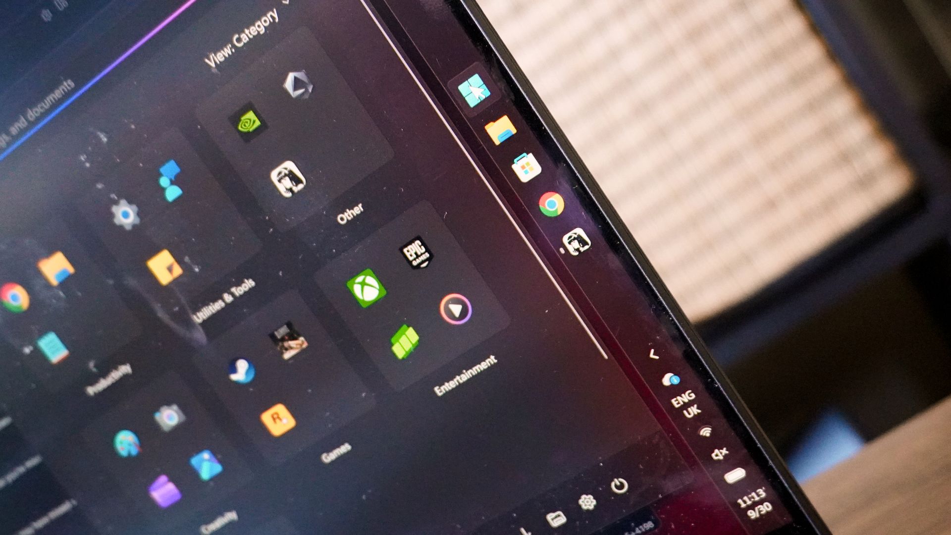 Review Windows 11 26H2: Taskbar Vertikal dan Start Menu Akhirnya Rapi