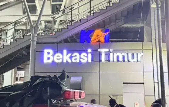 KAI Dampingi Masinis dan Dukung Investigasi KNKT Usai Kecelakaan Kereta di Bekasi Timur