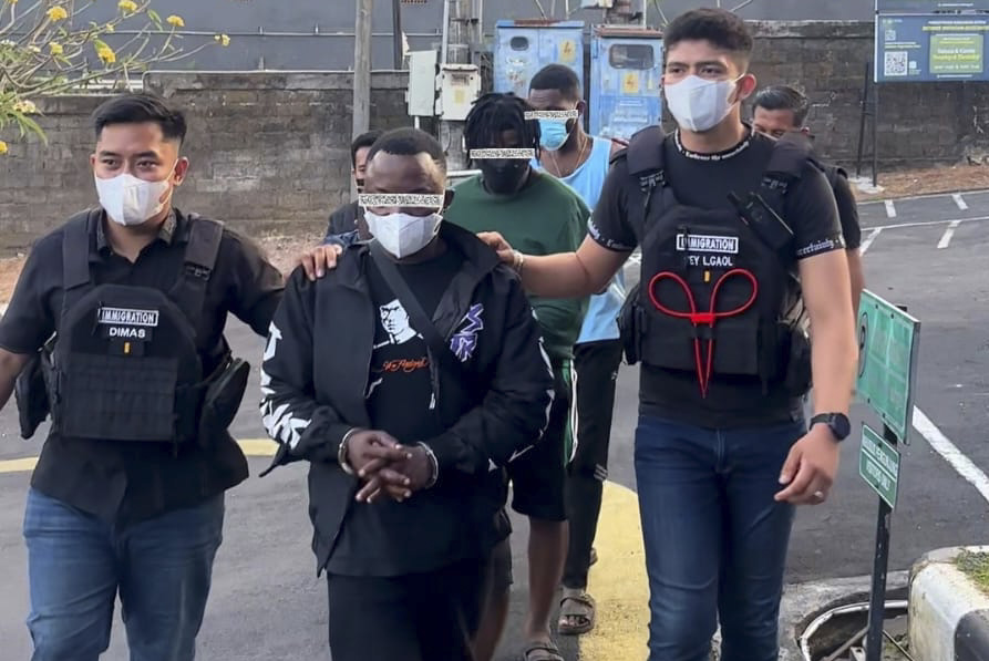 Imigrasi Tabanan Amankan 4 WNA Nigeria di Kos Kerambitan, Satu Berupaya Kabur Naik Motor