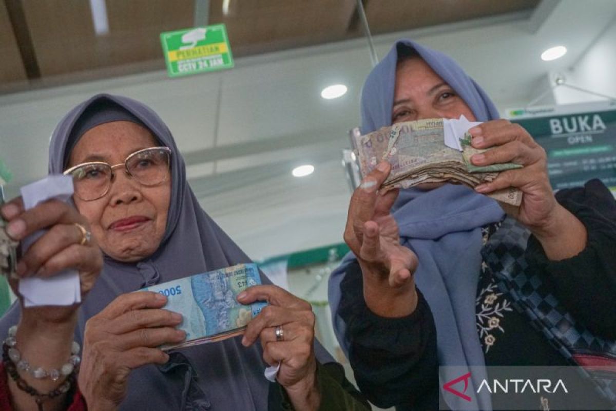 Rupiah Menguat 56 Poin ke Rp17.925 per Dolar AS pada Pembukaan Rabu