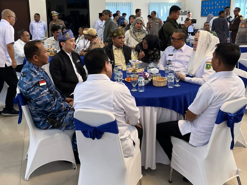 Bupati Natuna Cen Sui Lan Harap Kunjungan Ketua MPR Ahmad Muzani Perkuat Perhatian Pemerintah Pusat ke Daerah Perbatasan