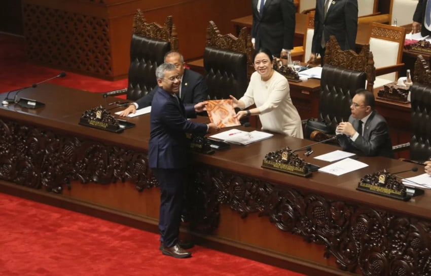 DPR Sahkan APBN 2027, Belanja Negara Rp4.106,2 Triliun Defisit 2,4% PDB
