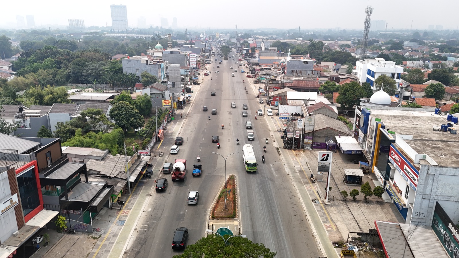 DSDABMBK Tangsel Bangun Median 273 Meter dan Dua U-Turn di Jalan Rawa Buntu