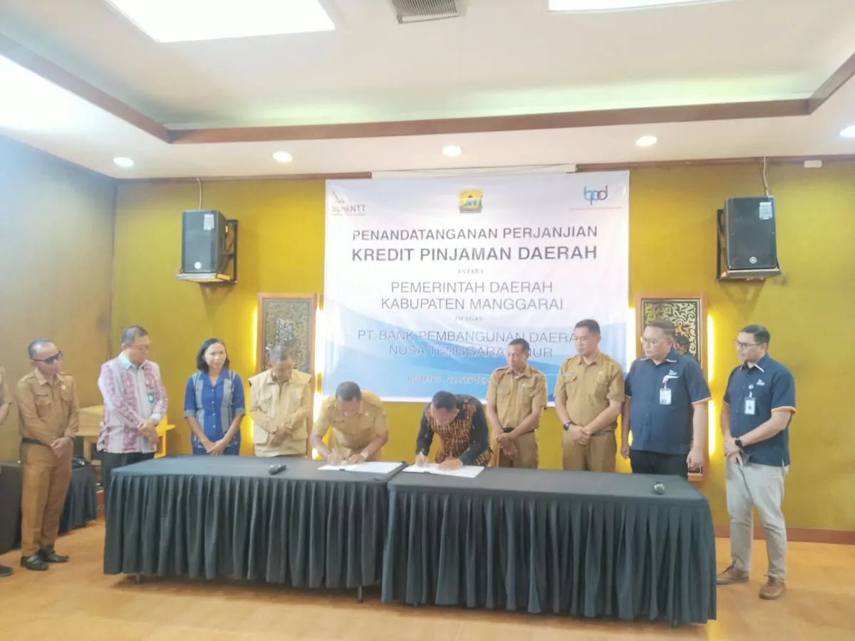 Pemkab Manggarai dan Bank NTT Teken Pinjaman Daerah Rp46 Miliar untuk Pertanian dan Jalan