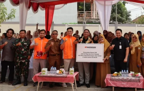 Plt Bupati Bekasi Apresiasi CSR PT Hankook Tire, 60 PJU hingga 250 Set Meja Kursi Diserahkan