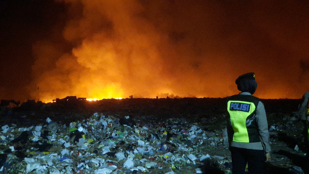 Kebakaran TPA Jatibarang Semarang Meluas Hampir 10 Hektare, Gas Metana Perbesar Kobaran Api